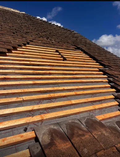 Full re-roof with new battens and breathable membrane